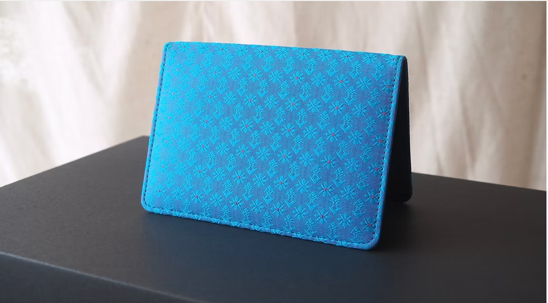 ซองใส่พาสปอร์ต ขนาด 3x9.5x8 cm.สีฟ้า GL-CT-103427