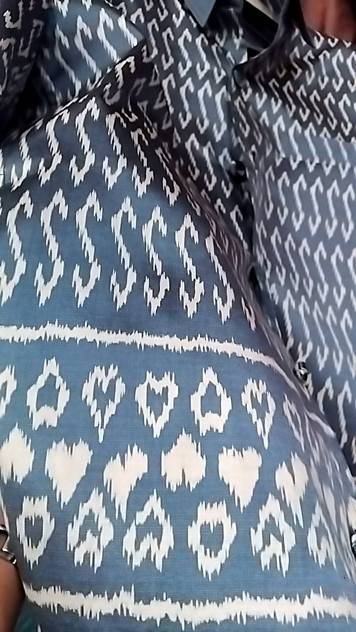 เสื้อซาฟารี คอปก ผ้าไหม พิมพ์ลาย เนื้อเรียบ ลายขอพระราชทาน ไซส์ XL สีน้ำเงินกรมท่า รหัส DS-NY-1206671