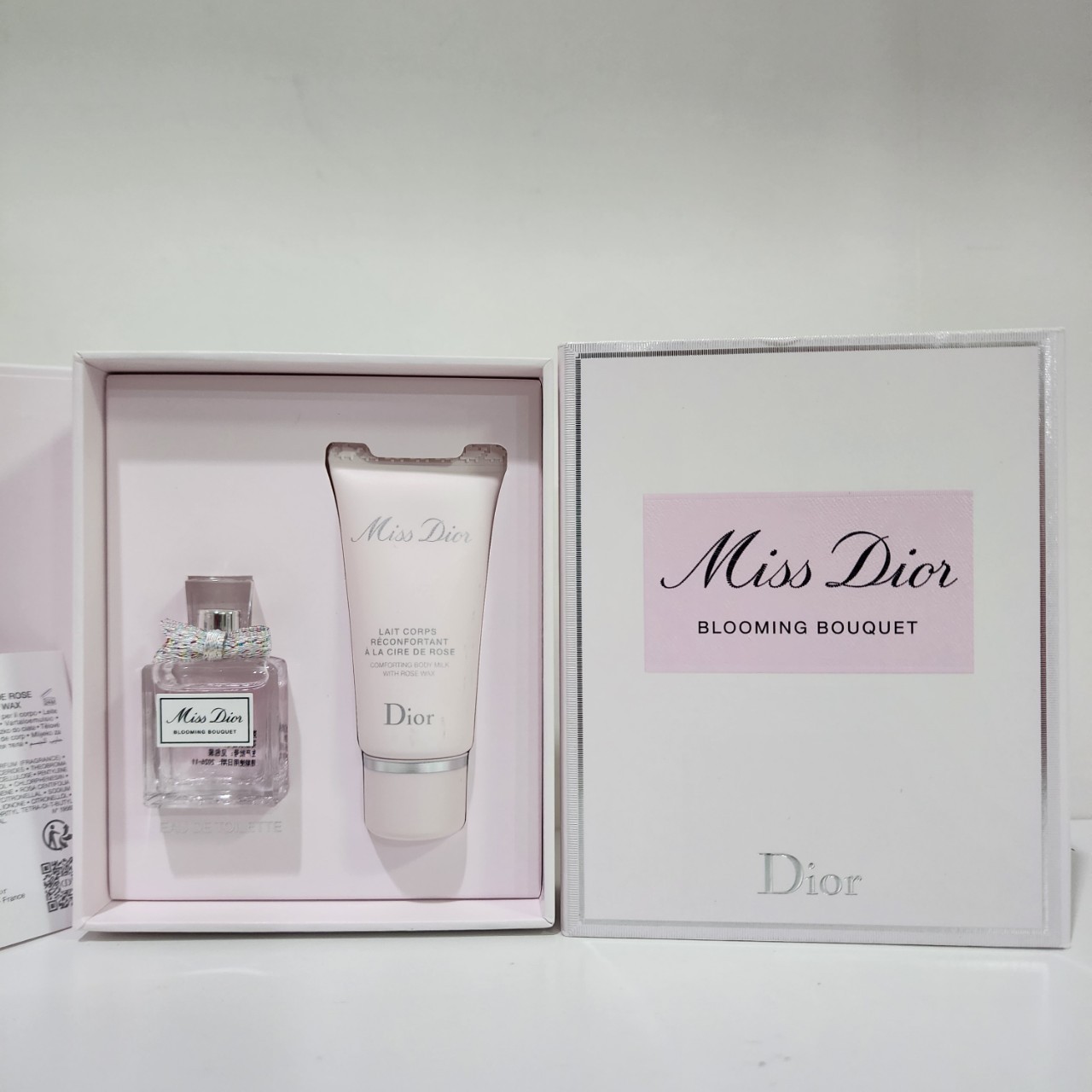 น้ำหอมจิ๋วมินิ Dior Miss Dior Blooming Bouquet edt Mini Gift Set ▪️ น้ำหอม 5ml. ▪️ Body Milk Lotion 20ml.