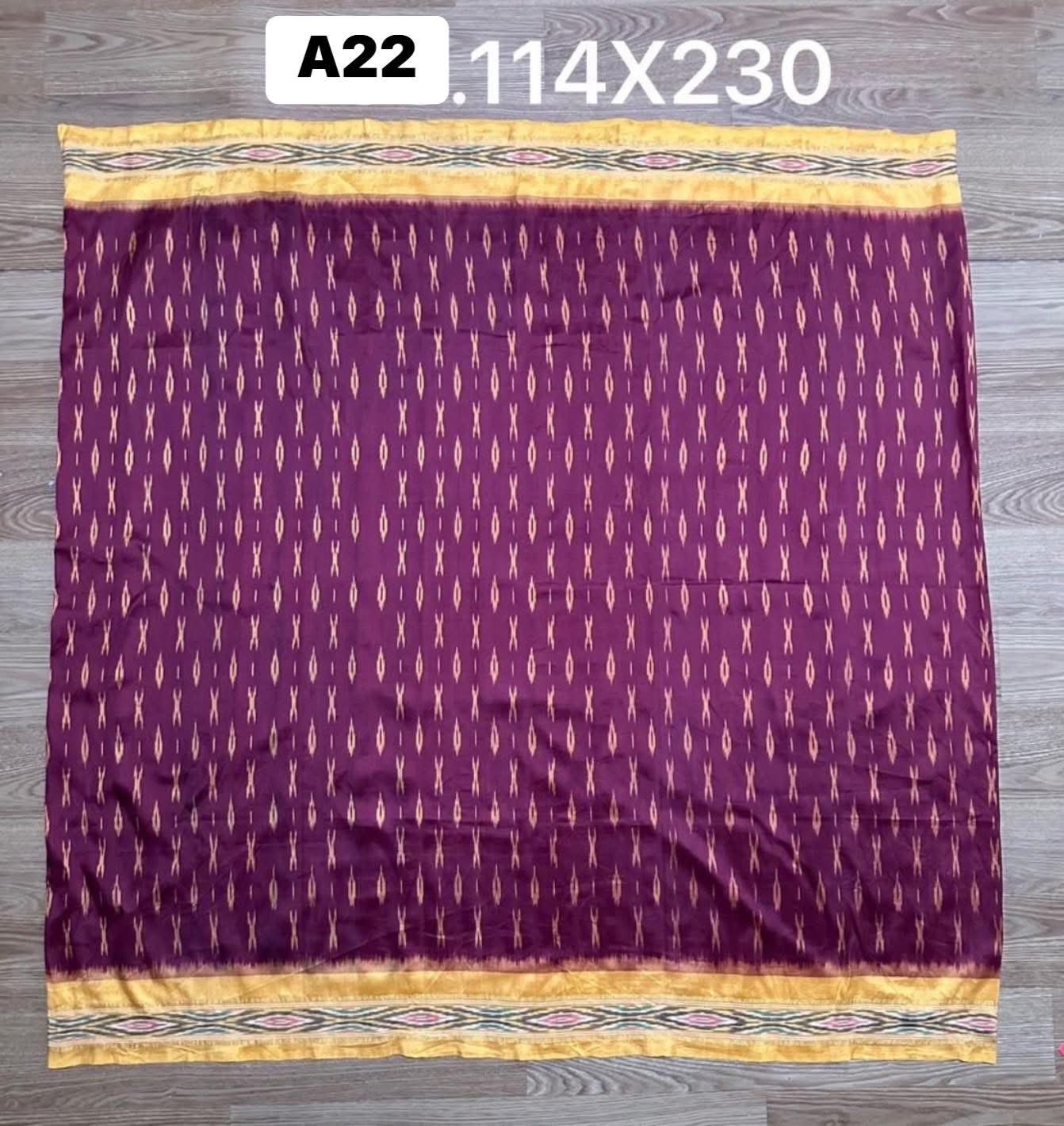 ซิ่น ไหมมัดหมี่ ผ้าปาโตล่า ขนาด 114x230ซม. ท้องผ้าสีแดงส้มเชิงเหลือง รหัส N9-SIL-051768A22