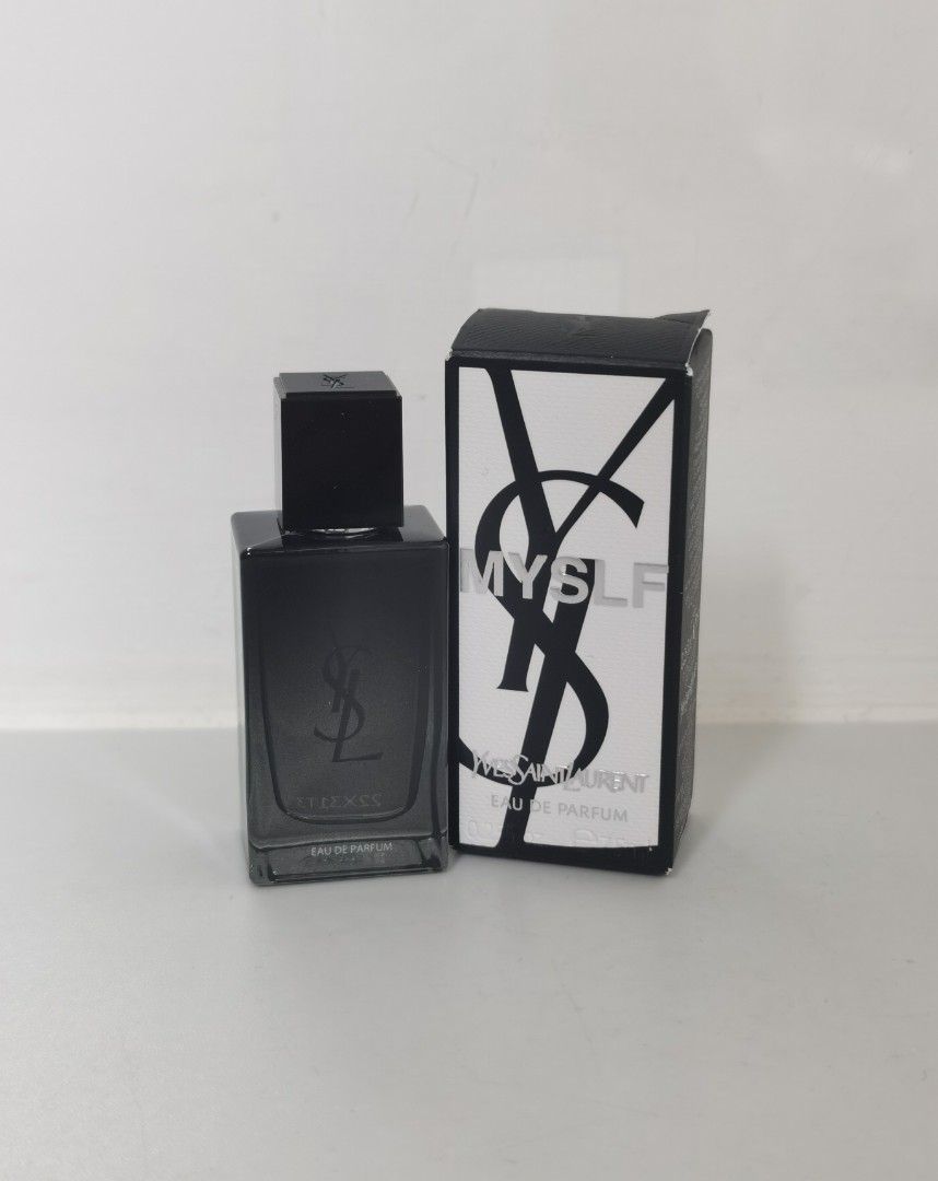 น้ำหอมจิ๋วมินิ YSL MYSLF Eau de Parfum 7.5ml แบบแต้มมีกล่อง ( Mini Perfume น้ำหอมขนาดพกพา) น้ำหอมจิ๋วมินิ ขวดน่ารัก ตั้งโชว์ก็สวย พกพาก็สะดวก หัวแต้มตามจุดชีพจร