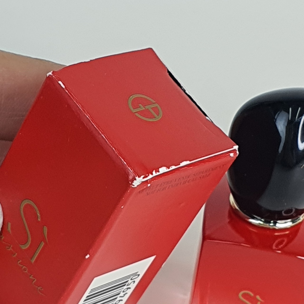 น้ำหอมจิ๋วมินิ Giorgio Armani Si Passione eau de parfum for woman 7ml แบบแต้มมีกล่อง ( Mini Perfume น้ำหอมขนาดพกพา) น้ำหอมจิ๋วมินิ ขวดน่ารัก ตั้งโชว์ก็สวย พกพาก็สะดวก หัวแต้มตามจุดชีพจร