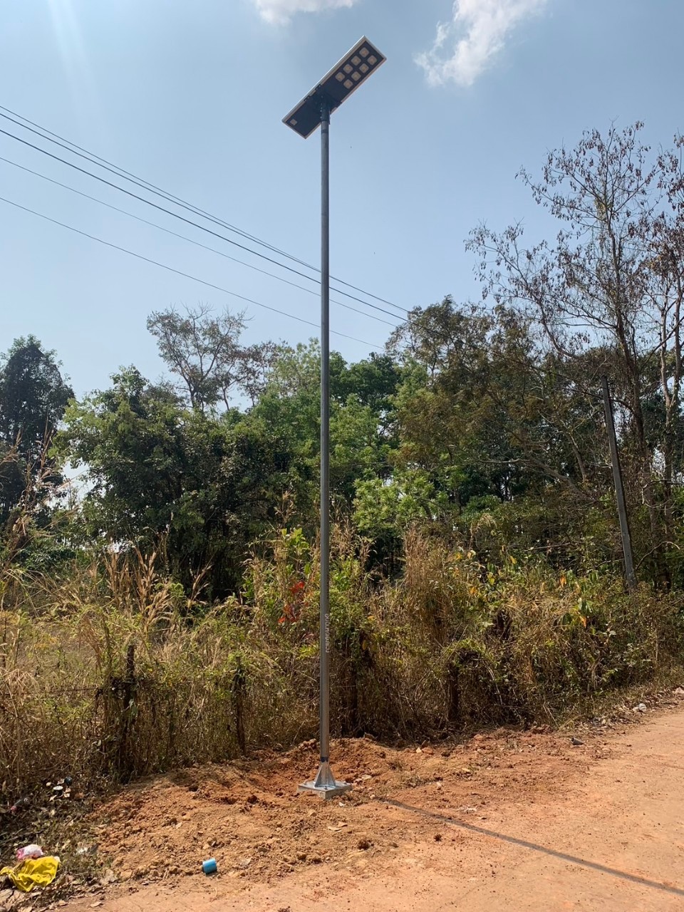 เสาไฟโซล่าเซลล์ พลังงานแสงอาทิตย์ High Brightness กันน้ำฝน IP65 60W 80W 100W 120W สูง 3, 4, 5, 6 เมตร All in one LED | DOS-SA03