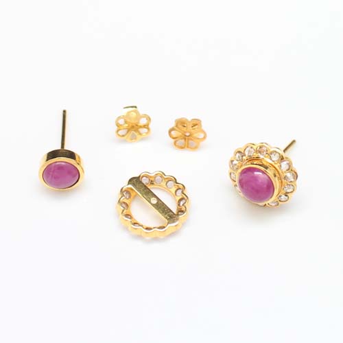 ER25072 ต่างหูทับทิมล้อมเพชรซีกลูกโลกแบบแจ็คเก็ต เพชรซีก 1.02 กะรัตทับทิม 2 เม็ด 2 กะรัต ทองแท้ 90% นน.รวม 6.3 กรัม