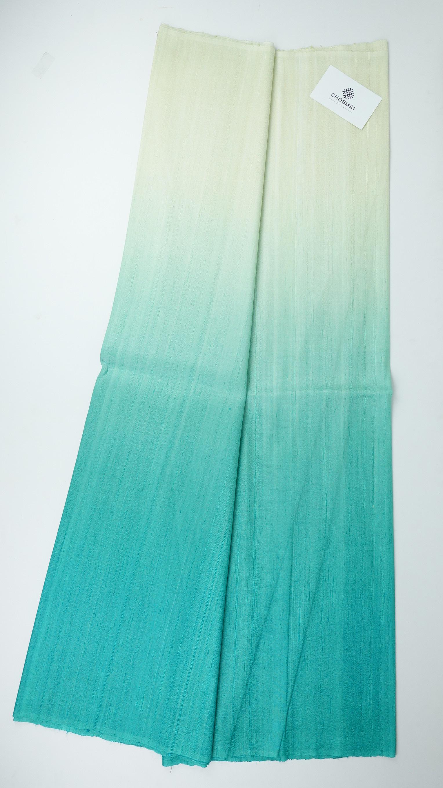 ผ้าไหมย้อมสไลด์สี ไหมบ้านทอมือ 2ตะกอ สีขาวครีม-สีฟ้าน้ำทะเล เลือกขนาด รหัส BT-TT-02246859