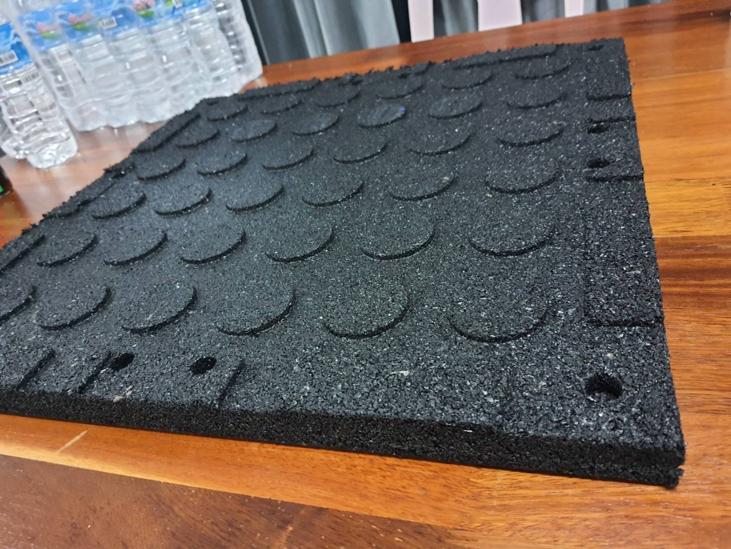 โรงงานผลิตในไทยแผ่นยางEPDM หนา25มิล 1300บาท ปูพื้นห้องฟิตเนส