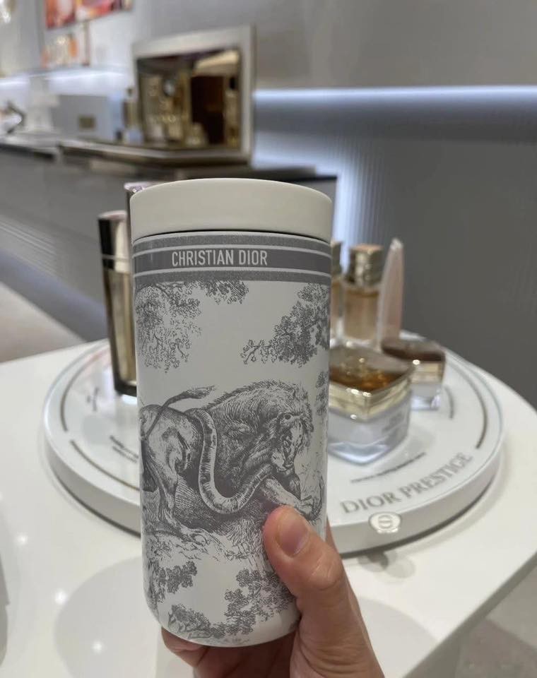 Dior Platinum Birthday Gift Temperature Control Tumbler พร้อมถุง และกล่องDior แก้วน้ำ