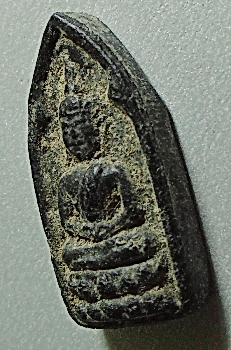 พระผงคลุกรัก พิมพ์สมาธิ ลพ.มิ่ง วัดกก กทม พิมพ์ห้าเหลี่ยมสมาธิ