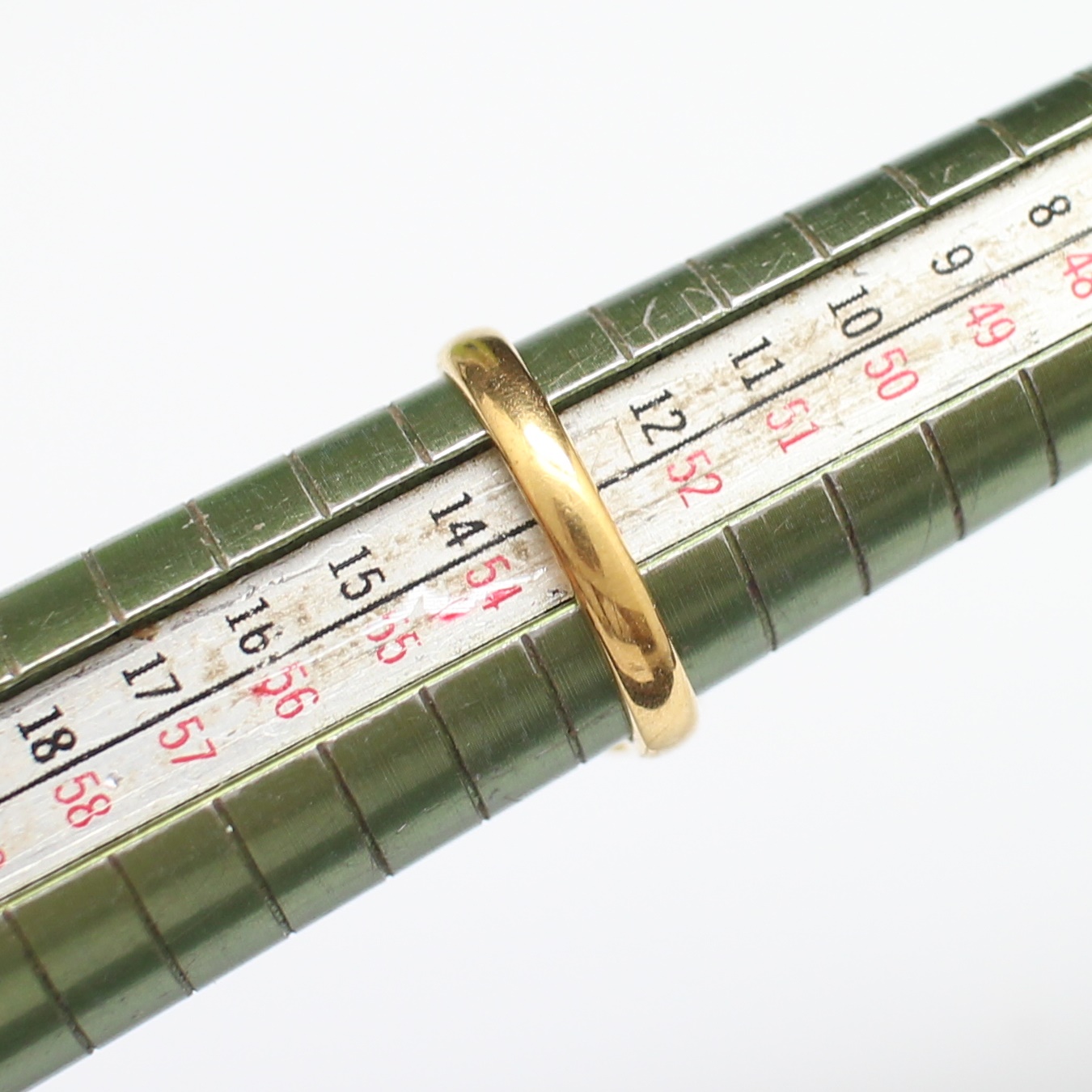 RG250348 แหวนทับทิมสยามทรงหยดน้ำล้อมเพชร เพชรแท้ 0.93 กะรัต ทองแท้ 18k นน.รวม 10 กรัม ขนาดแหวน 57 ถอดเป็นจี้ได้