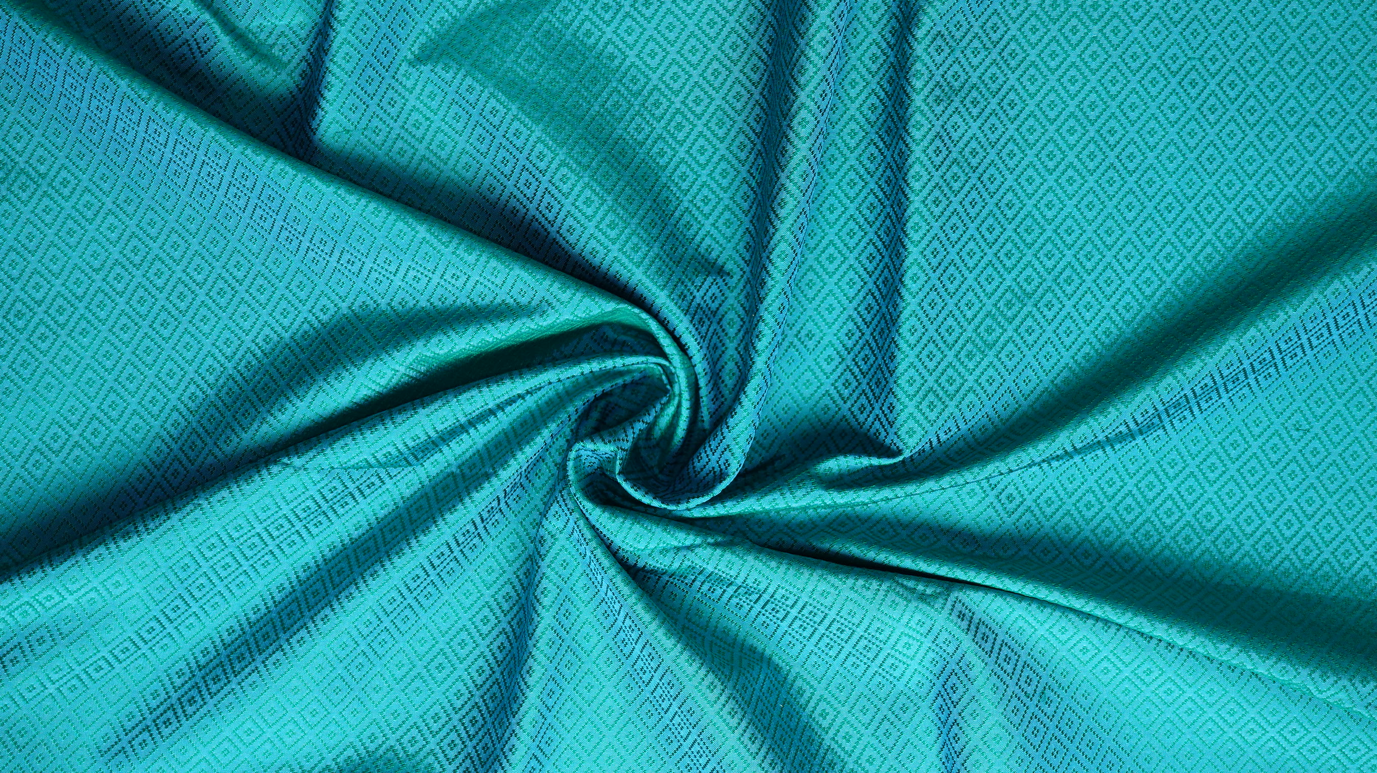 ผ้าไหมยกดอก ลายลูกแก้ว สีพื้น ไหมแท้ สีฟ้าน้ำทะเล (ราคาต่อหลา) รหัส B6-NY-SKU-36504