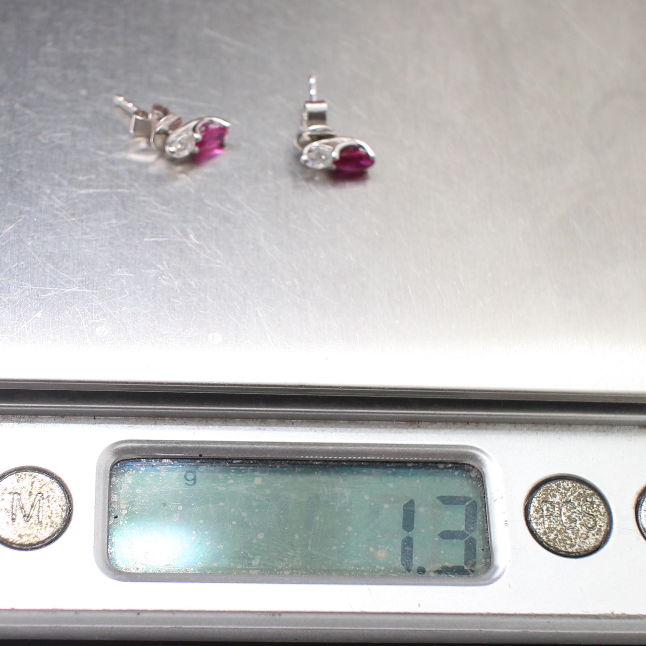 ER25178 ต่างหูทับทิม ประดับเพชรแท้ 2 เม็ด 0.24 กะรัต ทองแท้ 18k นน.รวม 1.3 กรัม