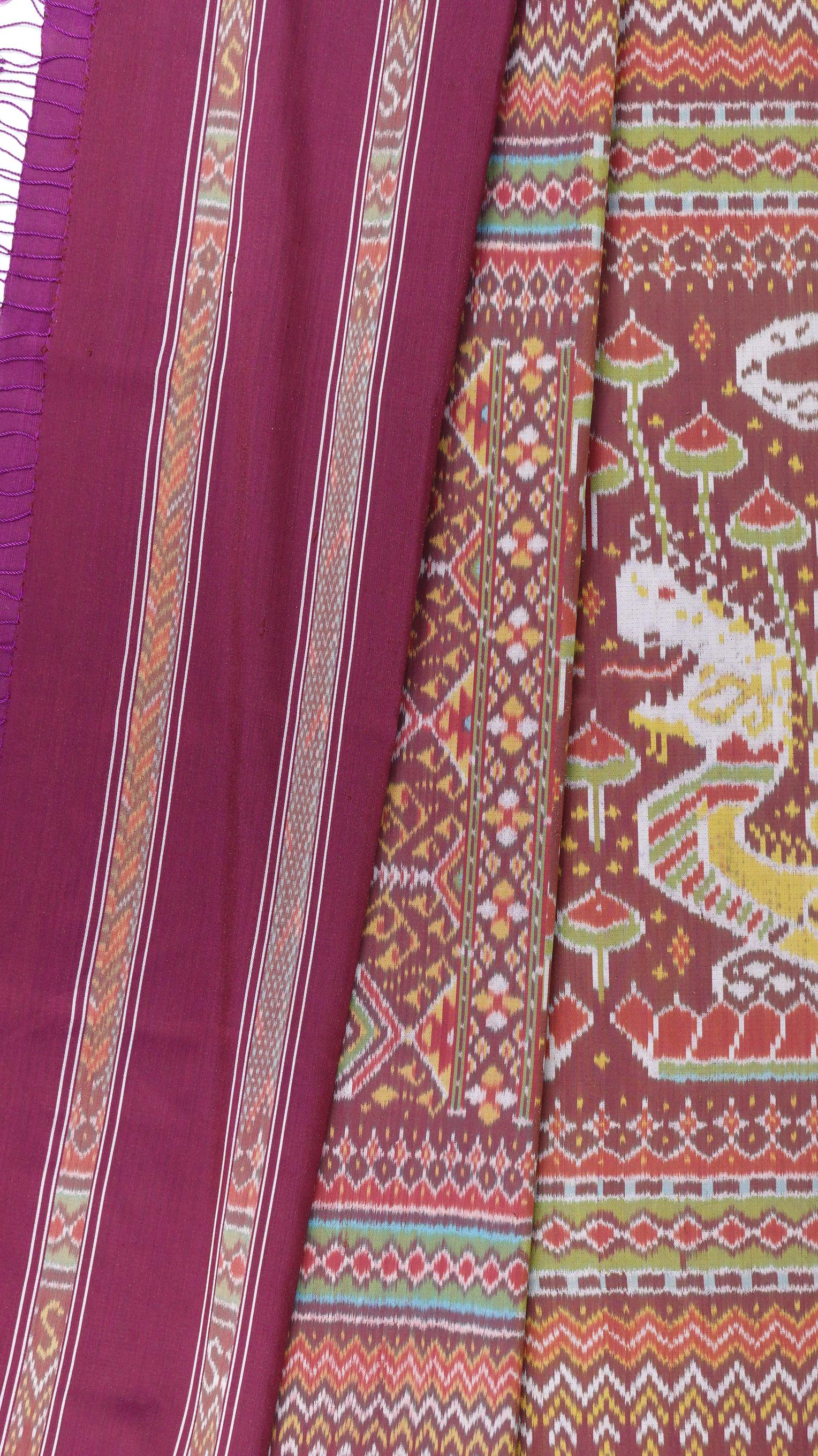 ซิ่น ผ้าไหมมัดหมี่ สีธรรมชาติ 3ตะกอ ทอเหยียบเหาะ มีหน้านาง ชายครุย ขนาด1x2เมตร ลายพญานาค สีน้ำตาลแดง รหัส M3P-33-0224687