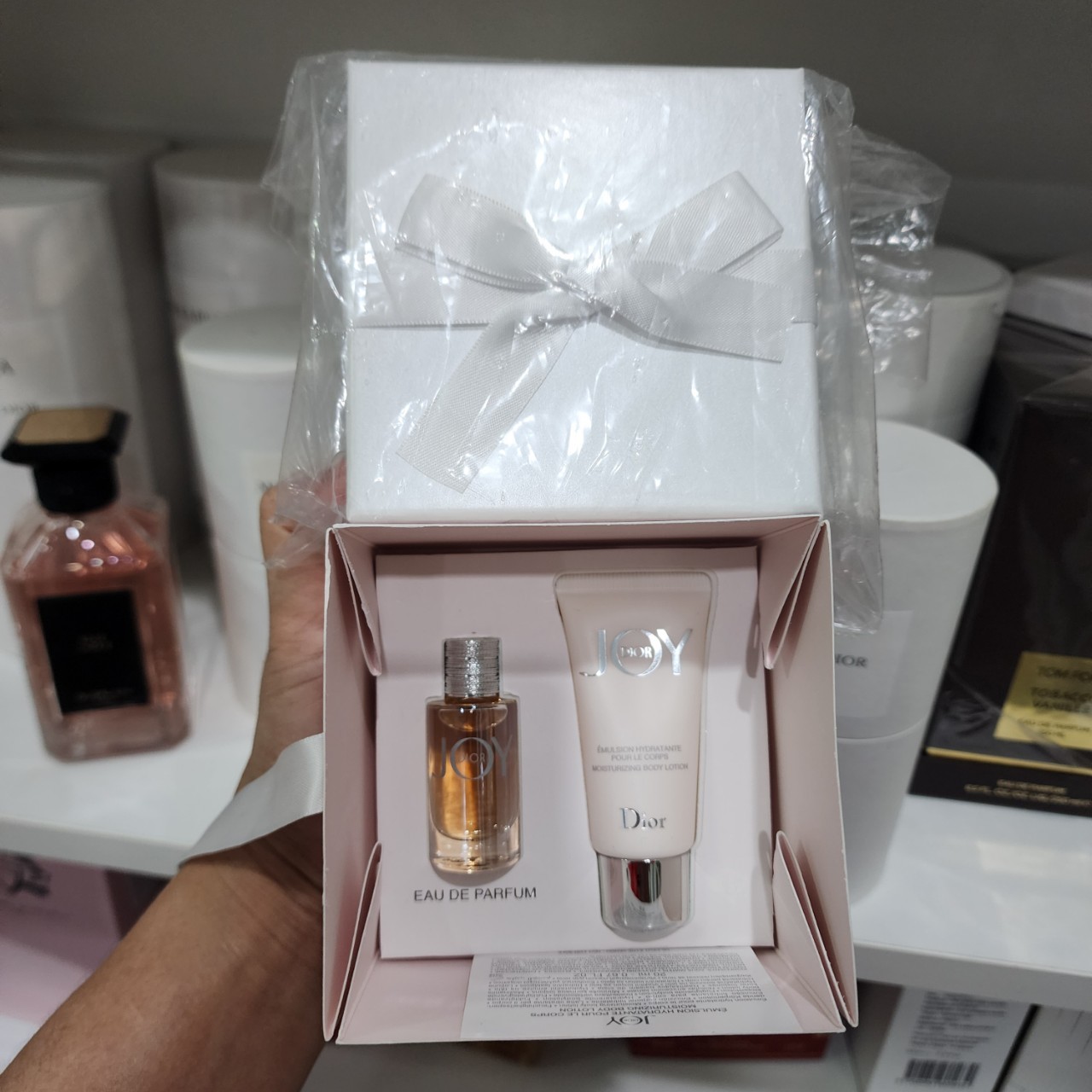 น้ำหอมจิ๋วมินิ Dior Joy EDP Gift Set For Women (2 Items) น้ำหอมแบบเซ็ตมินิ ( Mini SET Perfume น้ำหอมขนาดพกพา)