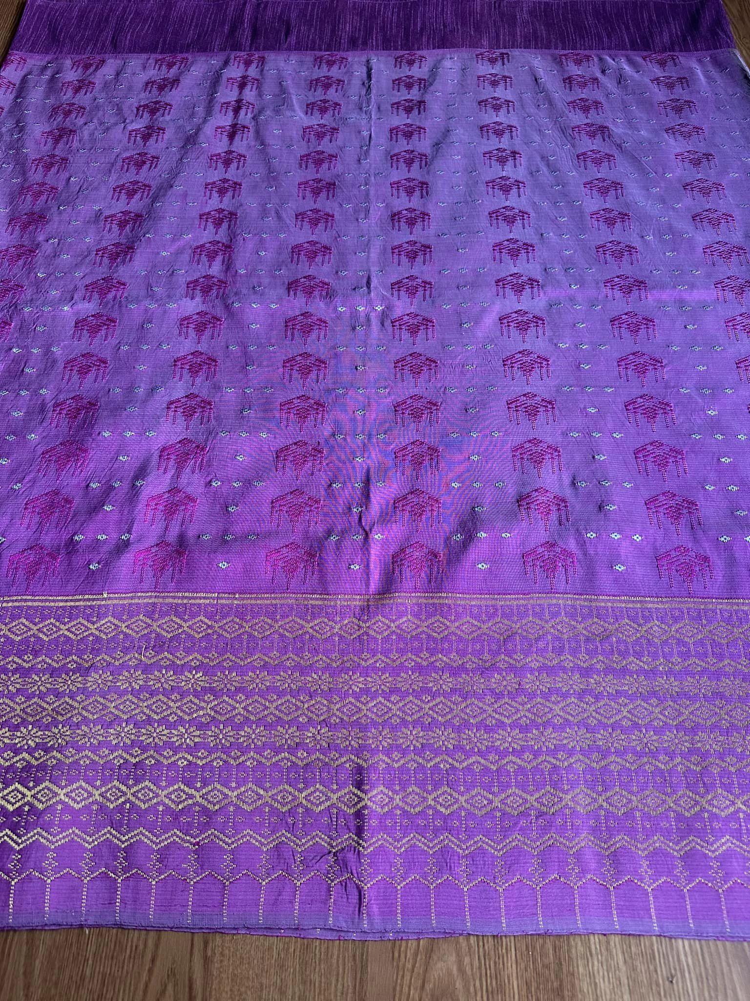 ซิ่น ผ้าซิ่นอัญญานาง ไหมบ้านทอมือ สีธรรมชาติ ขนาด 113x190ซม ลายบัวสวรรค์ พื้นสีชมพู รหัส N9-SIL0530664