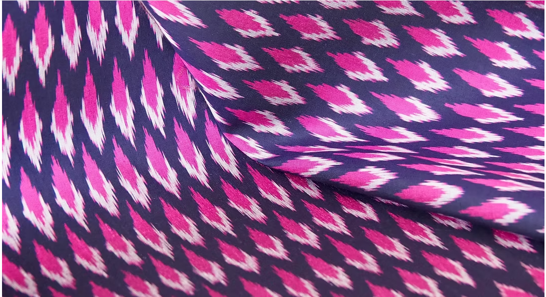 ซิ่น ผ้าไหมมัดหมี่ ไหมบ้าน ขนาด 1x2หลา พื้นสีชมพู รหัส CISP-CT-103015