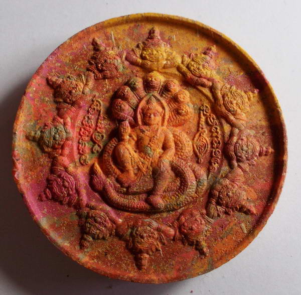 จตุคามรามเทพ รุ่น มงคลบารมีศรีธรรมราช (วัดถลุงทอง) เนื้อก้นครกผสมผงไม้ตะเคียน (สายรุ้ง)