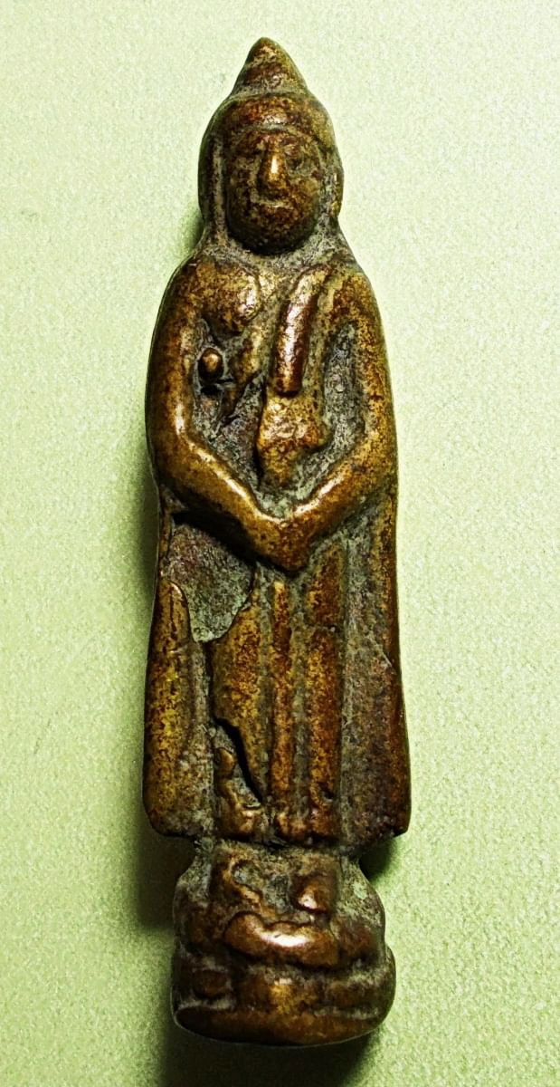 รูปหล่อโบราณ พระพุทธปางถวายเนตร (พระประจำวันอาทิตย์) หลวงปู่ใจ วัดเสด็จ จ.สมุทรสงคราม ปี 2497