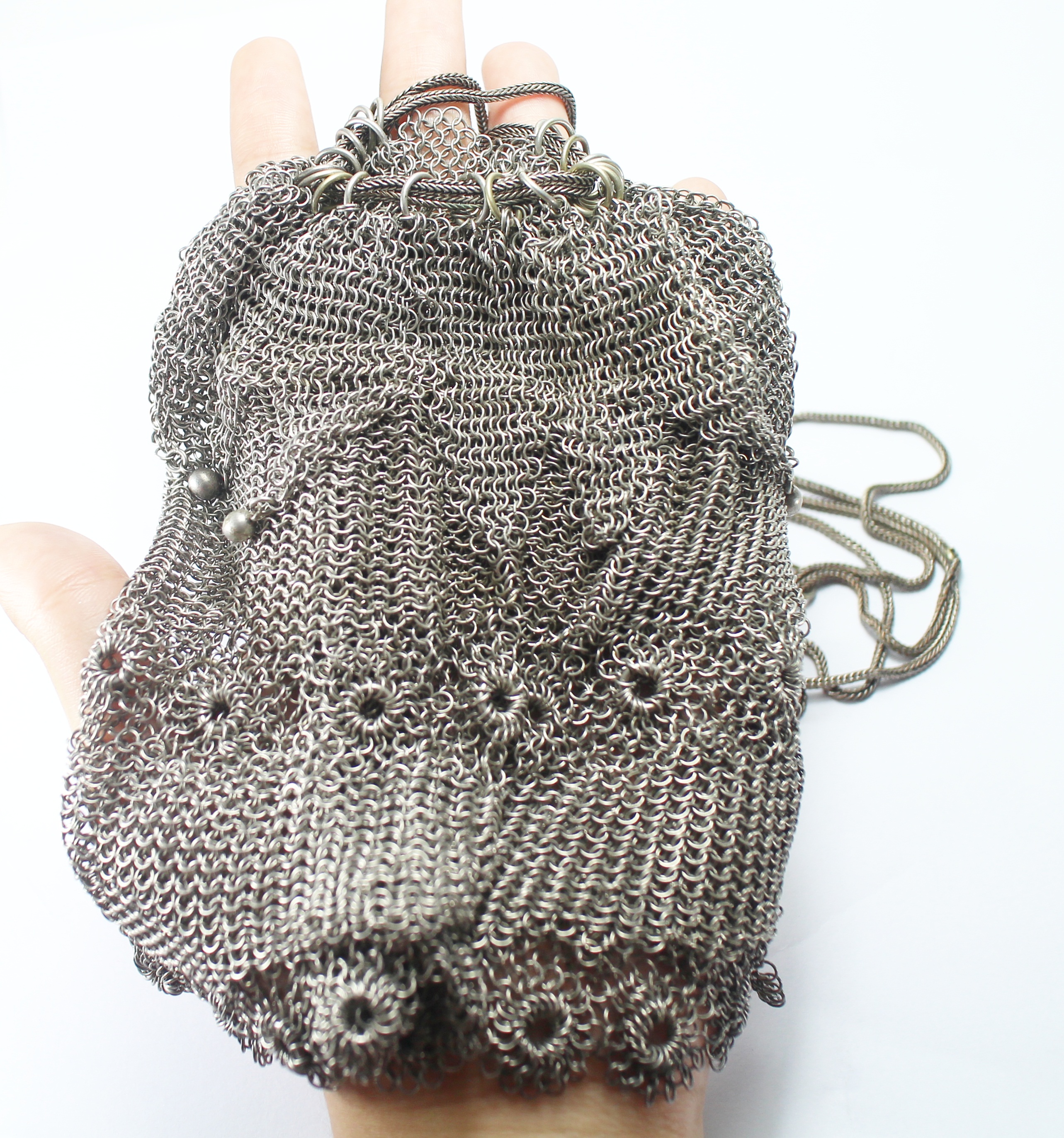 SI115 กระเป๋าเงินถัก เงินแท้ 92.5 % นน. 216.6 กรัม กว้าง 16 เซน งานเก่าเก็บ สวยน่ารัก ใช้งานได้