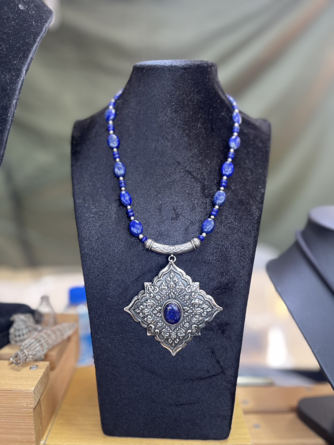 เครื่องประดับเงินแท้ สร้อยสายหินลาพีส จี้เงิน