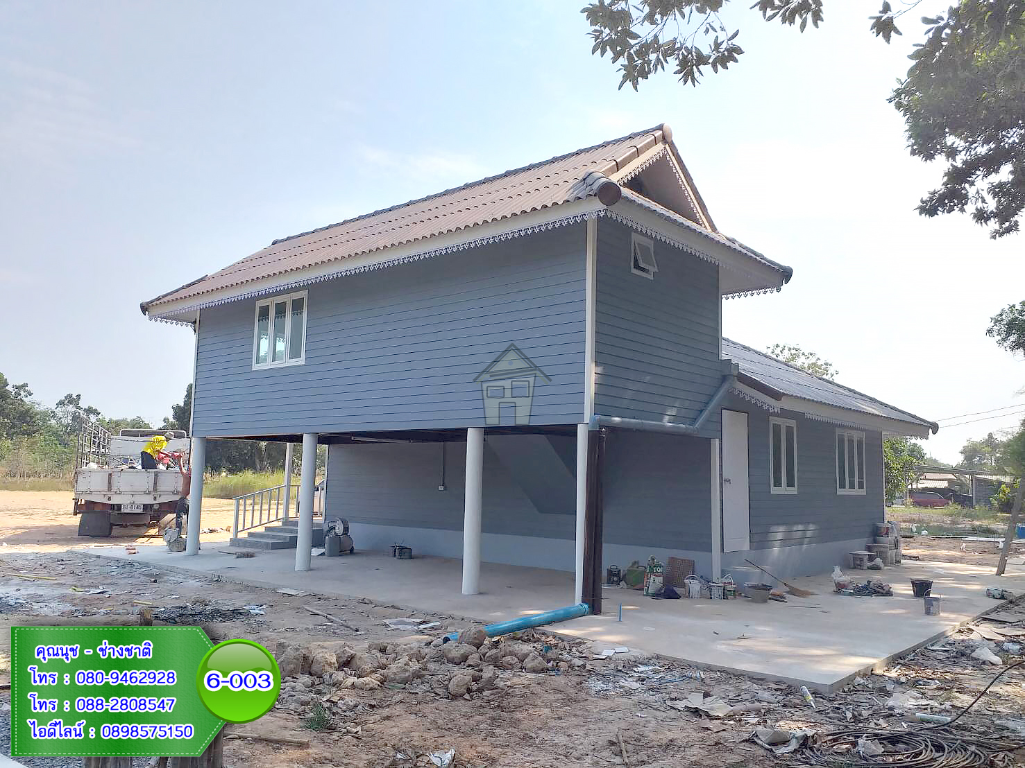 6-003 บ้านน็อคดาวน์ทรงปั้นหยาผสมมะนิลา