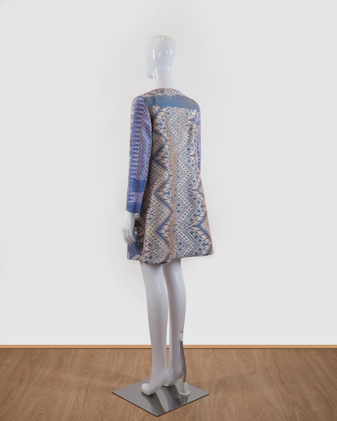 แบบตัดชุด เดรสผ้าไหม (ไม่รวมผ้า) chobmai x JHN รหัส CUT-51-03236721