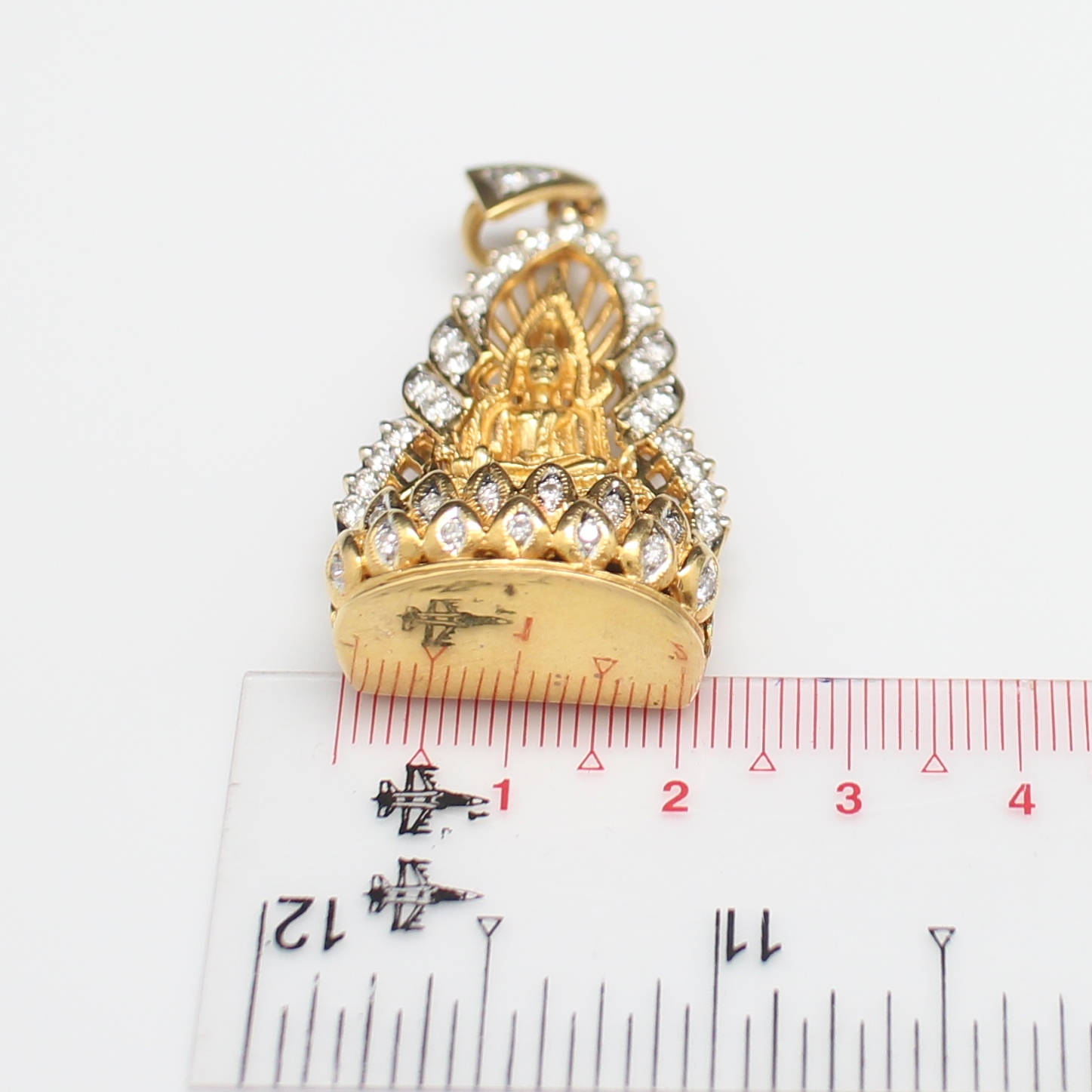 PD25022 จี้พระพุทธชินราชองค์ทองคำ เลี่ยมกรอบทองแท้ 90% ฝังเพชรแท้ 41 เม็ด 1.30 กะรัต นน.รวม 21.1 กรัม