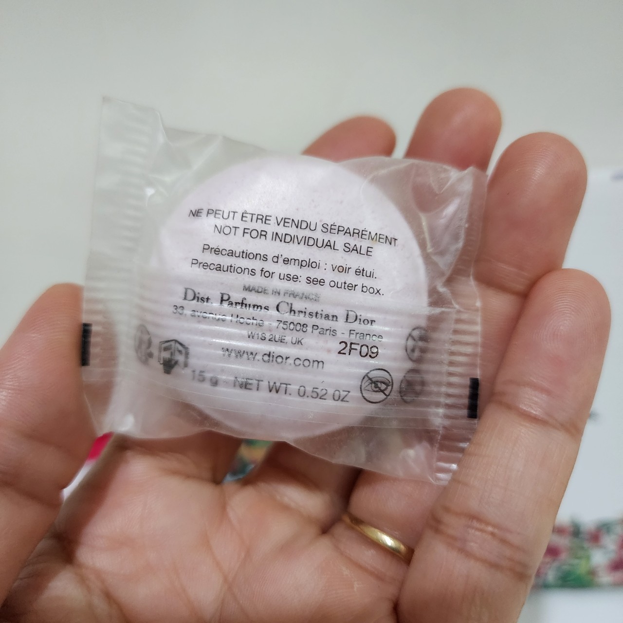 น้ำหอมจิ๋วมินิ Dior SET Mini Miss Dior 6 ชิ้น น้ำหอมจิ๋วมินิ ขวดน่ารัก ตั้งโชว์ก็สวย พกพาก็สะดวก หัวแต้มตามจุดชีพจร