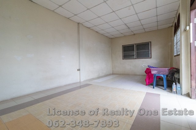 ขายบ้านพร้อมที่ดิน ทำเลติวานนท์ ใกล้แยกสวนสมเด็จ – ตลาดดวงแก้วพลาซ่า ราคาน่าลงทุนสุดในย่านนี้