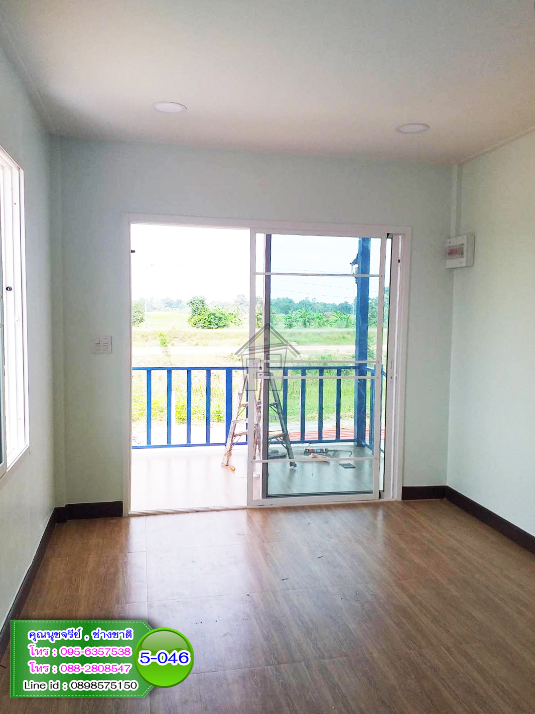 5-046 - บ้านน็อคดาวน์สองชั้นสีฟ้า - หลังใหญ่ - ทรงจั่วมุกซ้อน