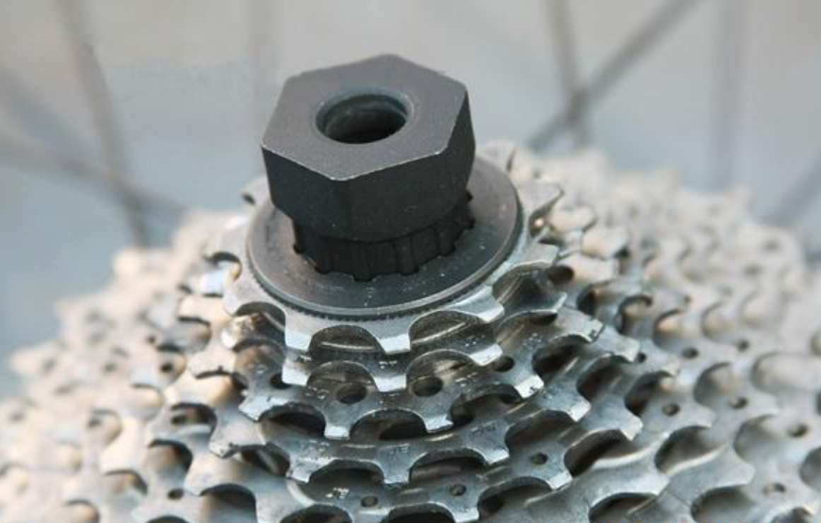 ตัวถอดเฟืองท้าย แบบเกลียว