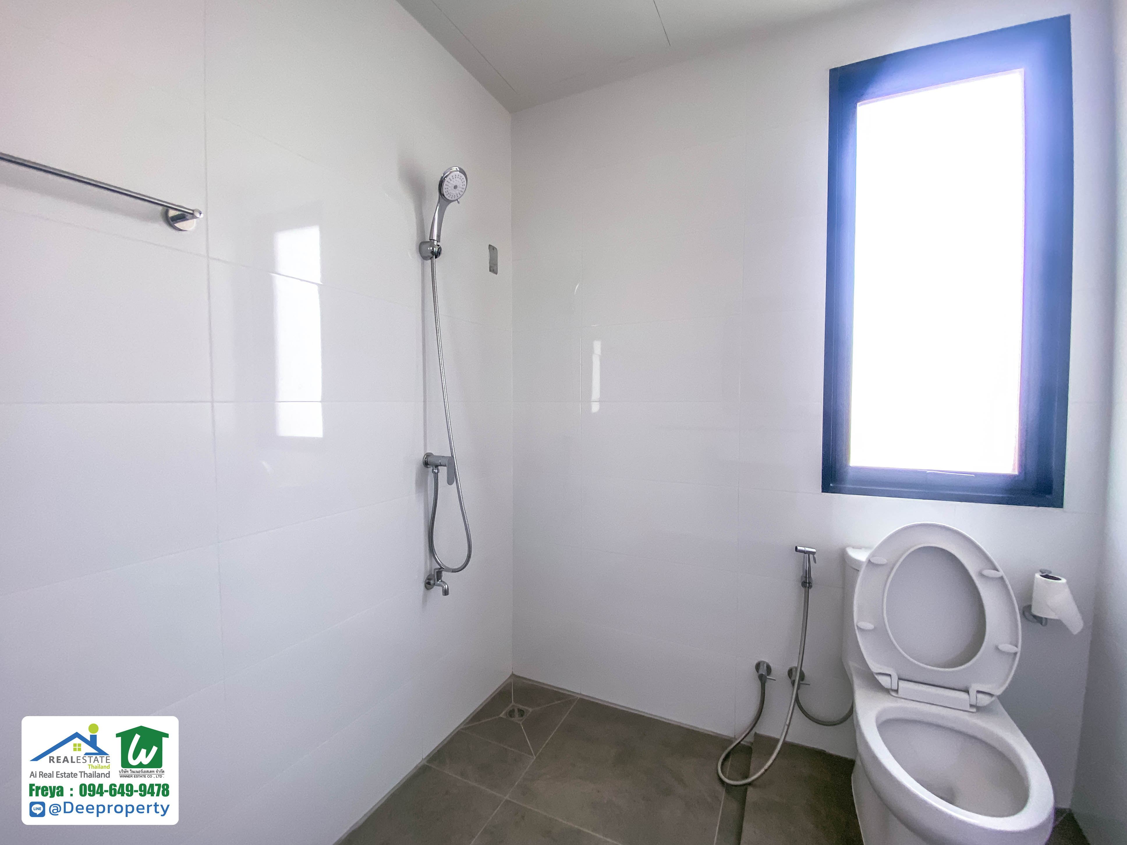 🏠✨ ขายโฮมออฟฟิศ BritLoft 3.5 ชั้น ดีไซน์ลอฟต์ โชคชัย4 ลาดพร้าว71 เหมาะอยู่อาศัยและทำออฟฟิศส่วนตัว!