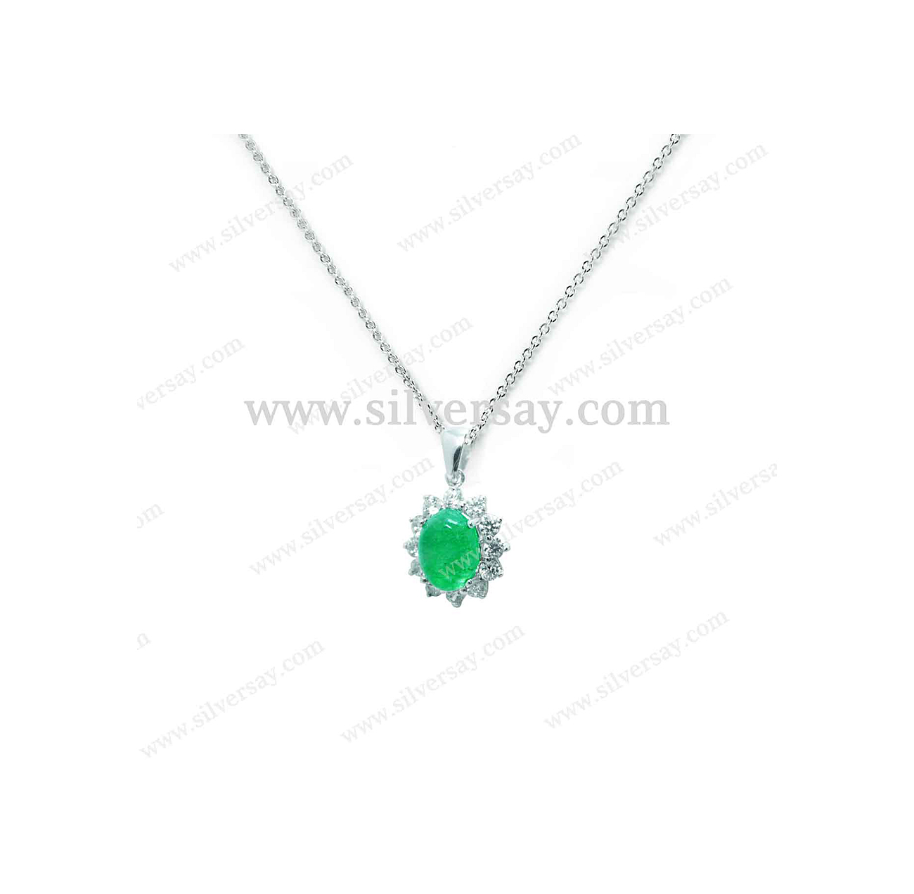 จี้หยกรูปวงรี 6x8 มม.ล้อมเพชรสวิสสีขาวสิบสองเม็ด