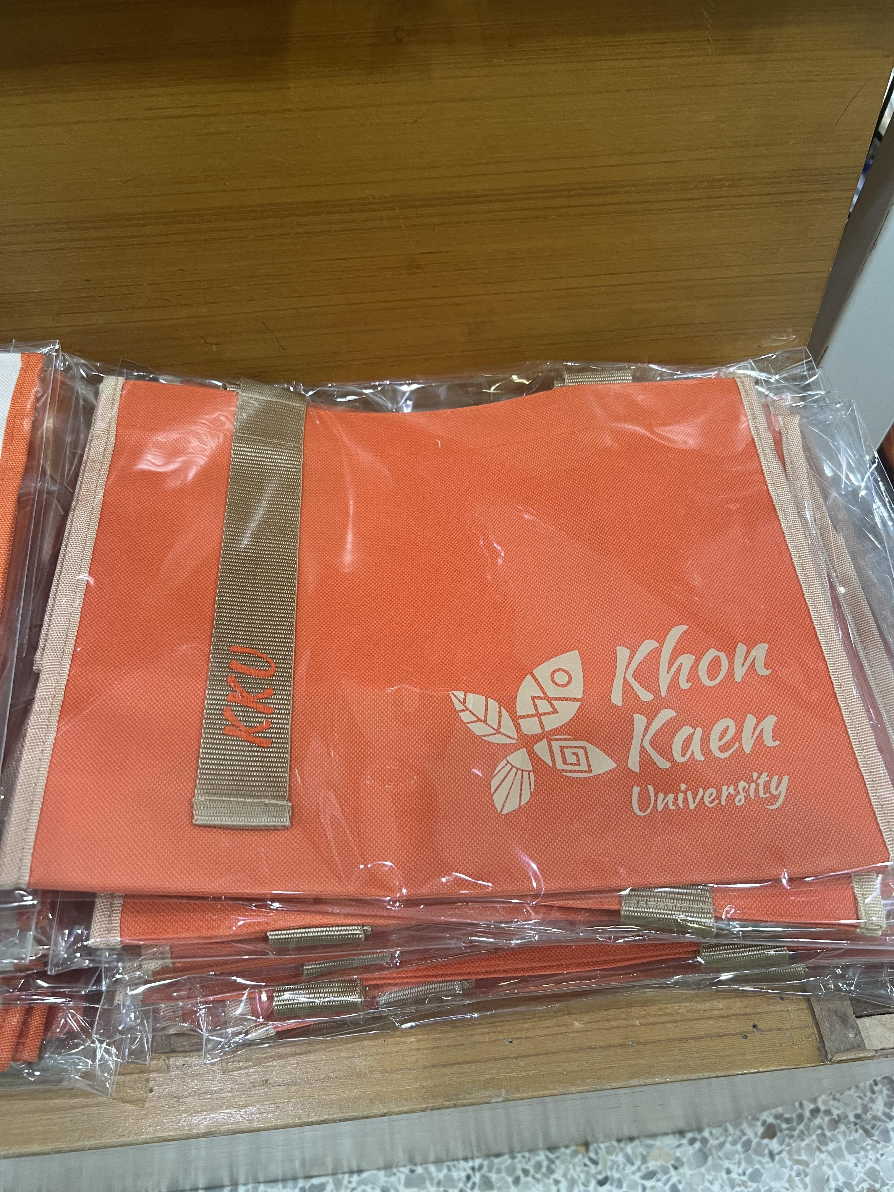 กระเป๋าผ้ากันน้ำขยายข้างแบบกว้าง