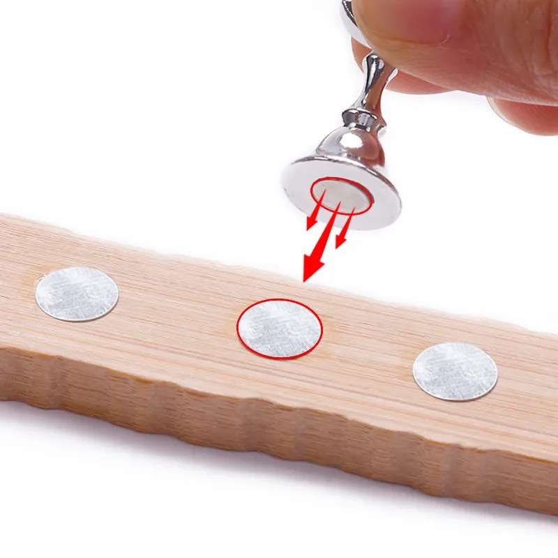 แท่นวางเล็บปลอม ที่วางเล็บปลอม แท่นฝึกทาสีเล็บ ฐานแม่เหล็ก