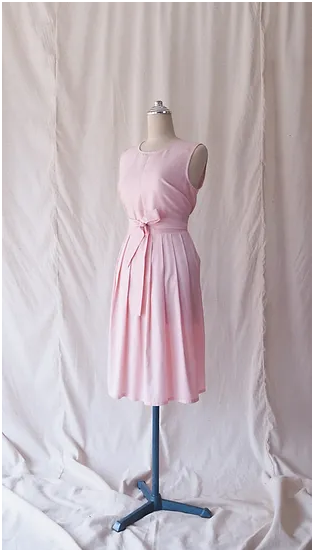 ชุดผ้าไหมตัดสำเร็จ เสื้อตัวยาว รอบอก 36 นิ้ว เฉดสีชมพู รหัส WR-SKU102152