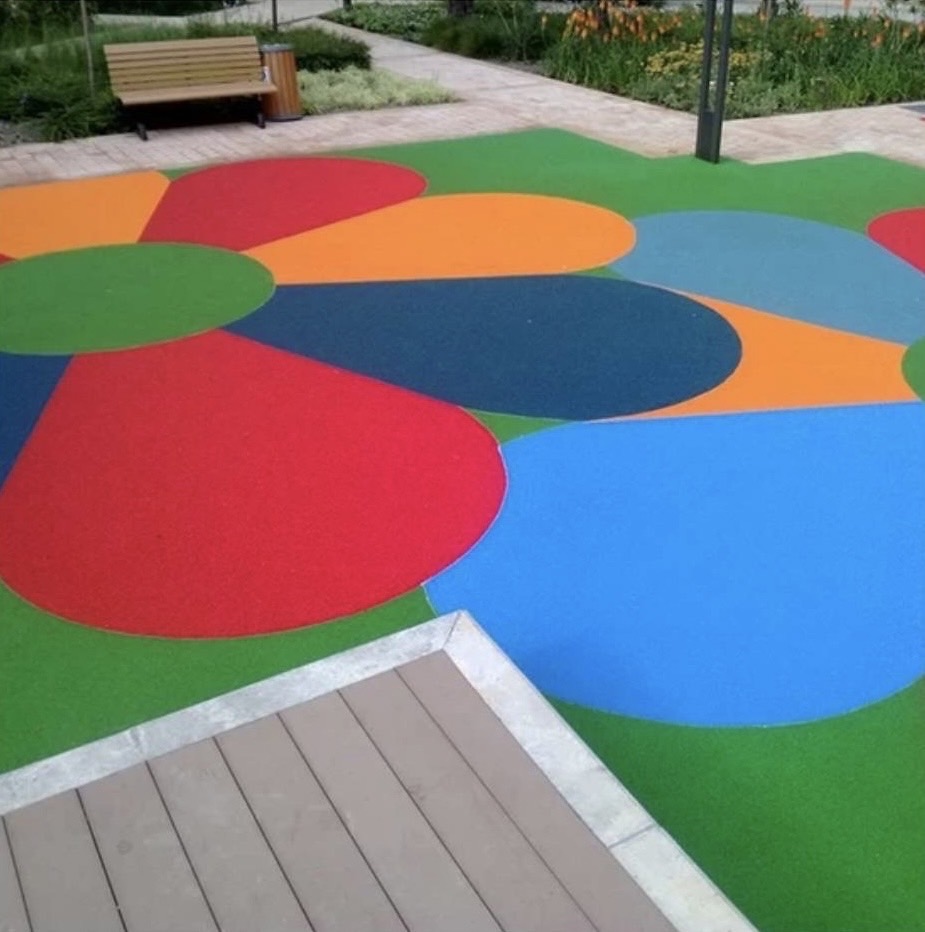 โรงงานผลิตพื้นสนามกีฬา พื้นลู่วิ่ง พื้นสนามเด็กเล่น พื้นยางสังเคราะห์