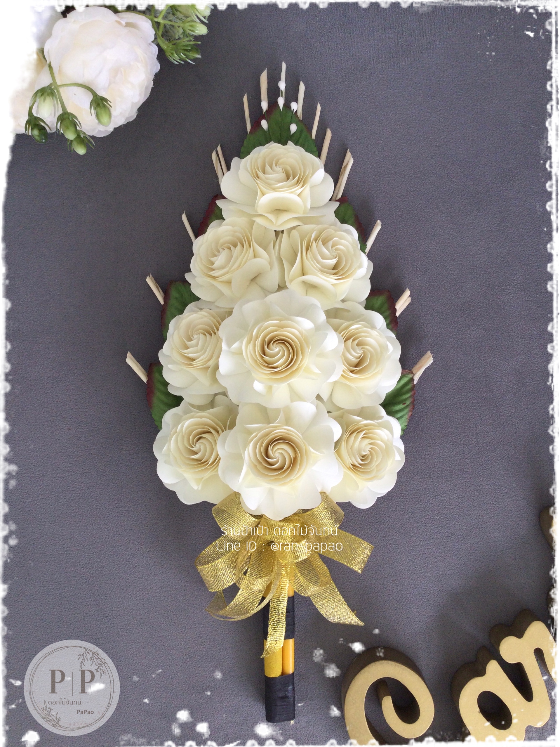 ช่อประธาน กุหลาบทิพย์ 9 ดอกB มี 6 สี