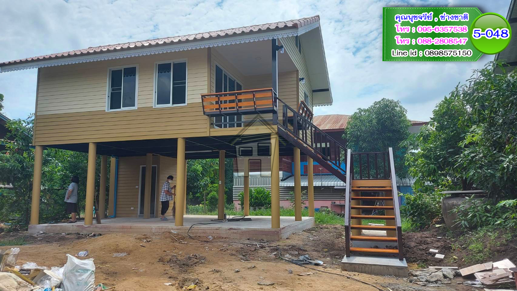 5-048 - บ้านน็อคดาวน์สองชั้นสีน้ำตาล - หลังใหญ่ - ทรงจั่ว