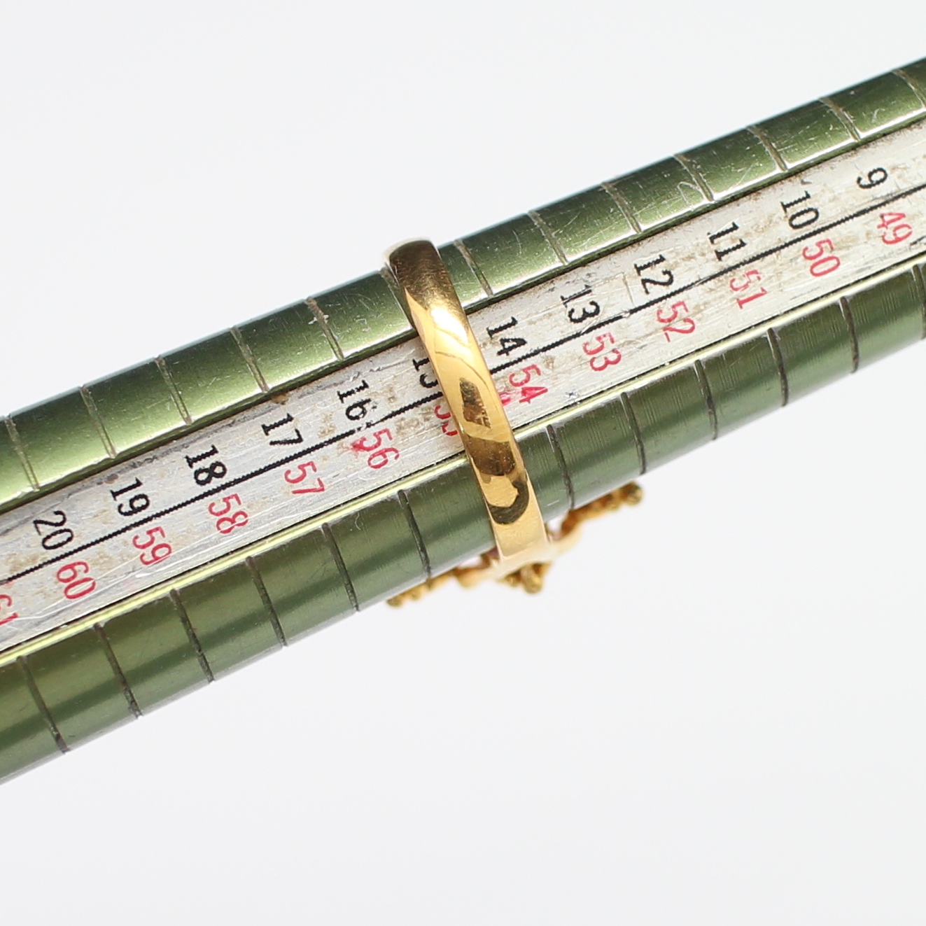 RG250110 แหวนพลอยหลากสียอดทับทิม ทองแท้ 90% นน.รวม 7.8 กรัม ขนาดแหวน 55