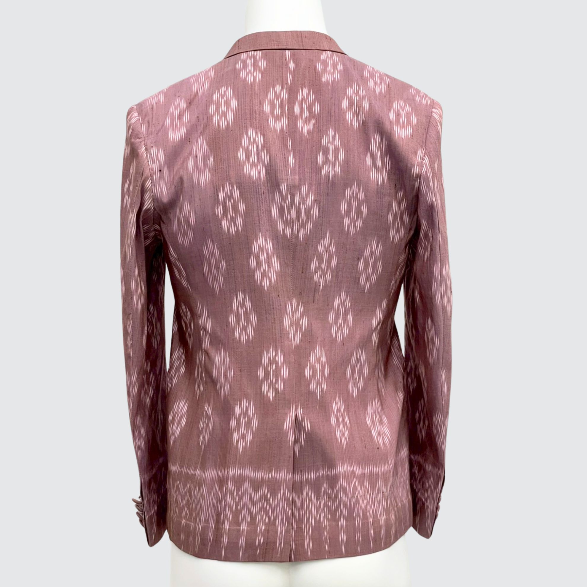 แบบตัด สูทเบลนเซอร์ ไม่อัดผ้ากาว | ตัดเย็บตามรูปร่าง | เลือกผ้า ส่งไซส์ได้ CUT-ARW