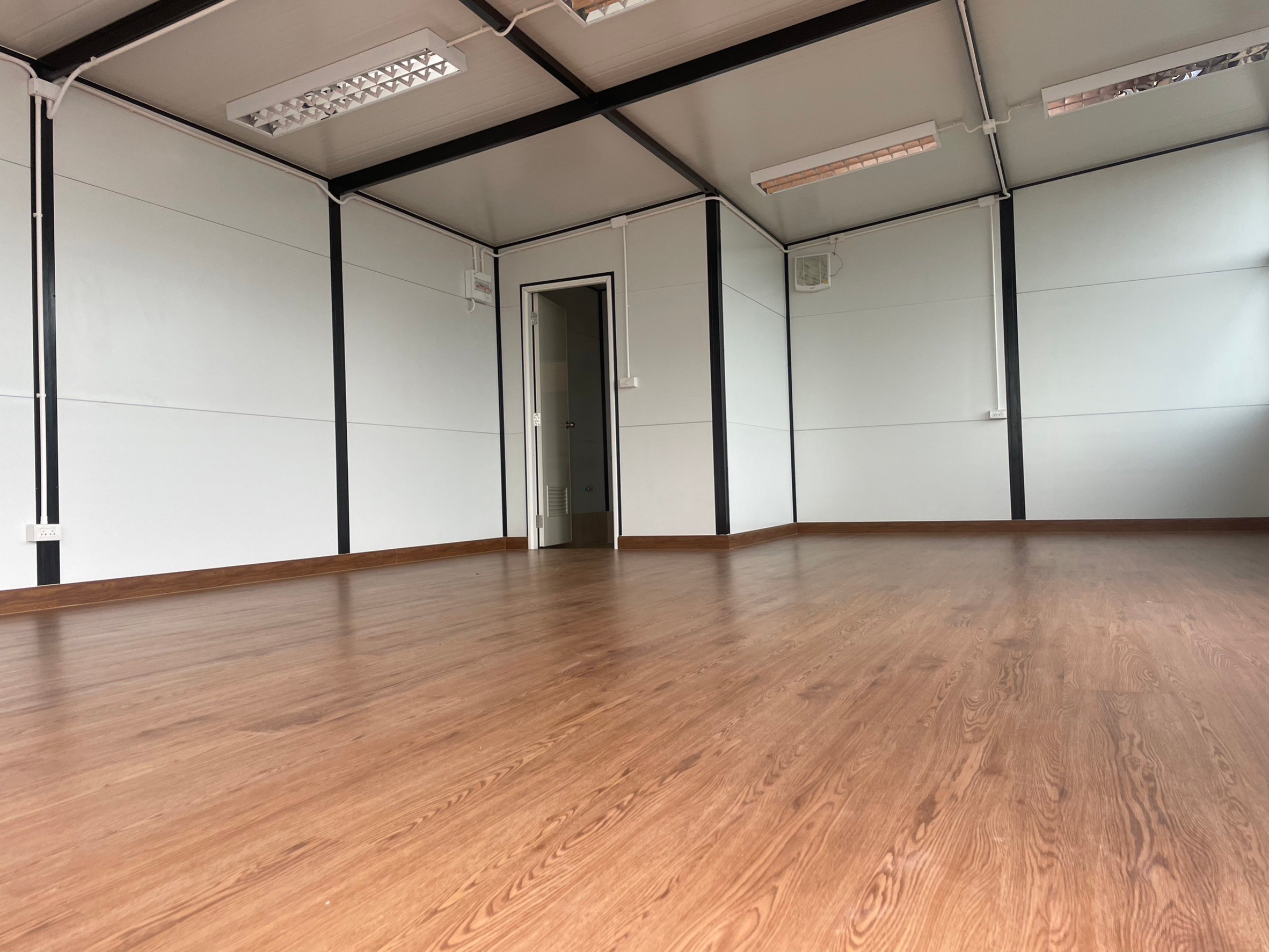 ออฟฟิศสำเร็จรูป ขนาด 5.40x9.10 เมตร อยุธยา