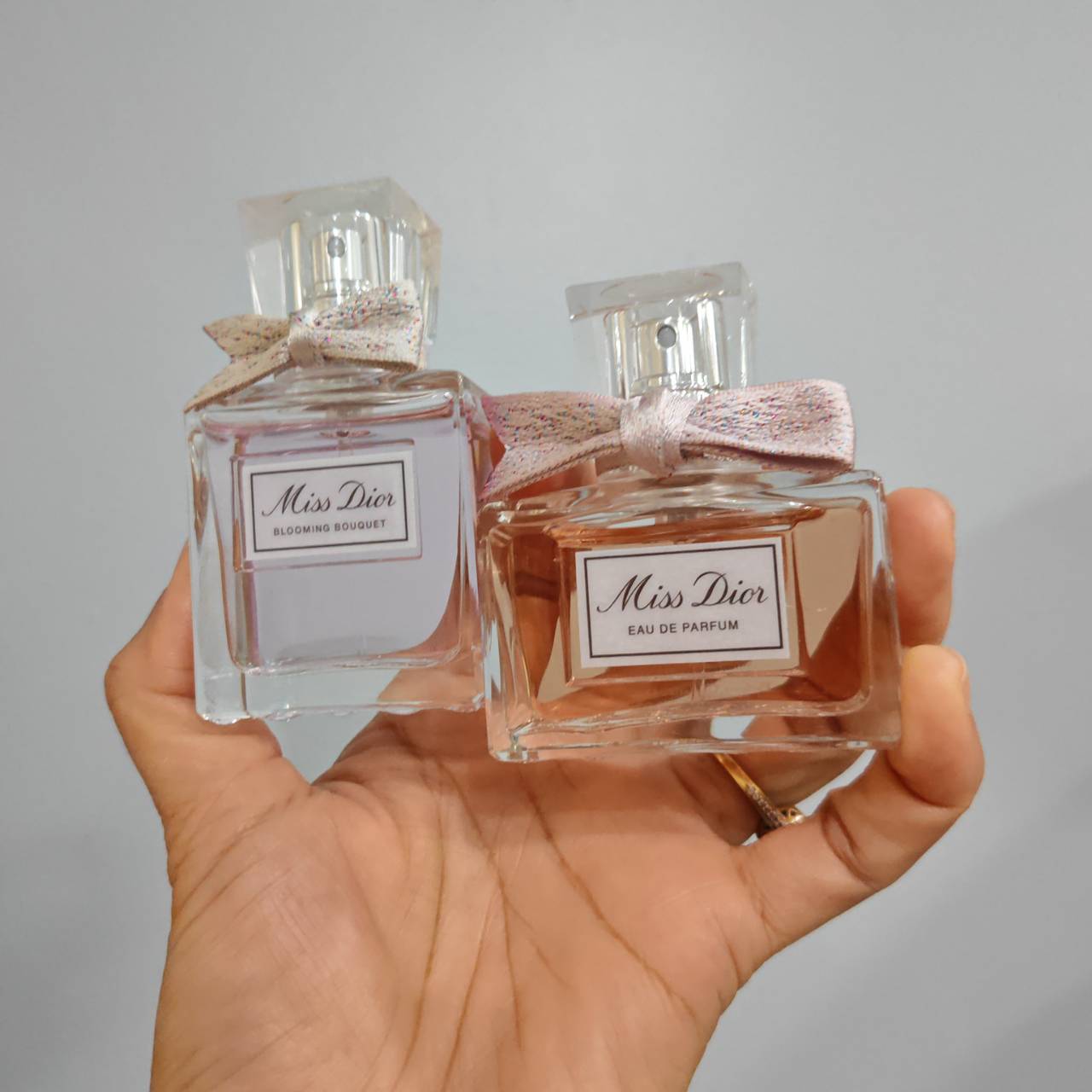 น้ำหอมแท้ Christian Dior Miss Dior Eau de Parfum (2021) 30ml แยกจาก SET ไม่มีกล่องแต่มีถุงกระดาษให้ค่ะ ถุงกระดาษ Dior สีแดงสวยหรู