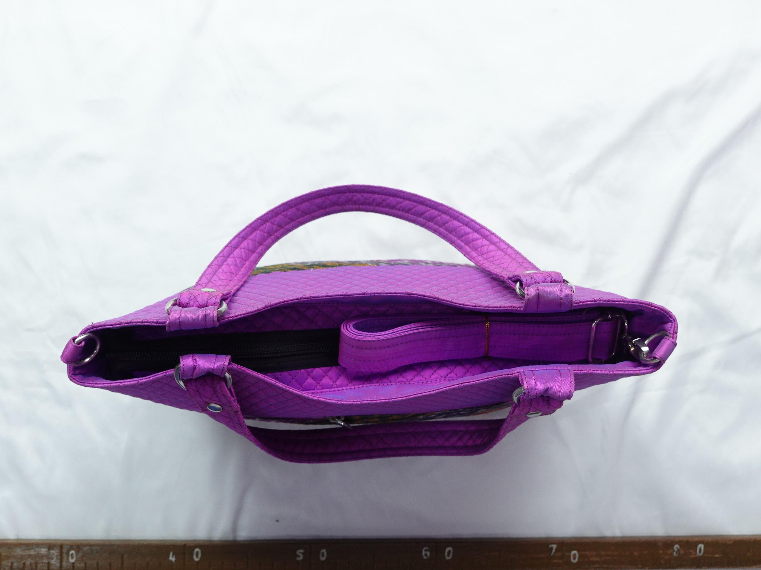 กระเป๋าถือ ผ้าไหมแท้ ขนาด 10x10นิ้ว สีม่วงชมพู รหัส GLC-NY-01246804