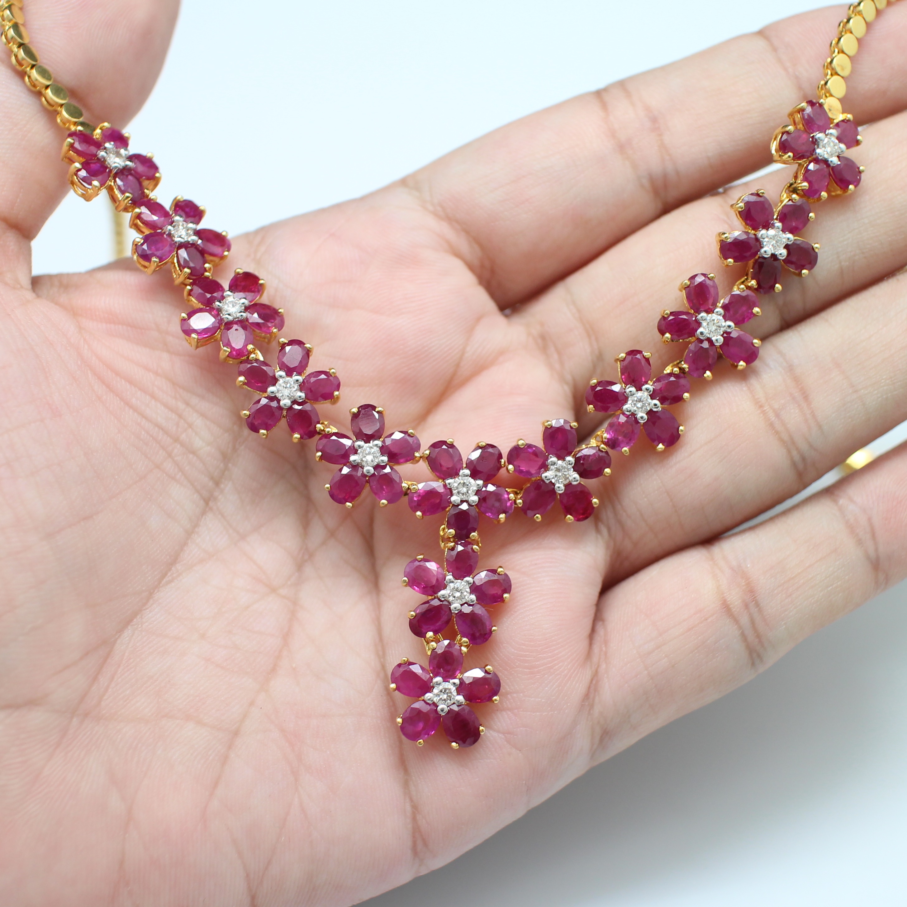 NL25167 สร้อยคอทับทิมดอกไม้ตุ้งติ้ง เพชรแท้ 13 เม็ด 0.65 กะรัต ทองแท้ 90% นน.รวม 33.9 กรัม ยาว 17.5 นิ้ว ทับทิมสวย เพชรไฟดี