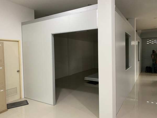 งานกั้นห้อง งานต่อเติม ห้องเก็บอุณหภูมิ ขนาด 4.00x8.00 เมตร