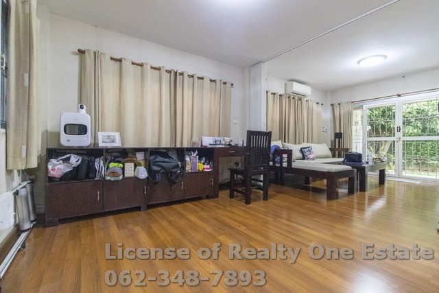 ขายบ้านเดี่ยว ม.โรยัลปาร์ควิลล์ สุวินทวงศ์ พร้อมเฟอร์นิเจอร์ไม้สักแท้ทั้งหลัง ราคาพร้อมโอน