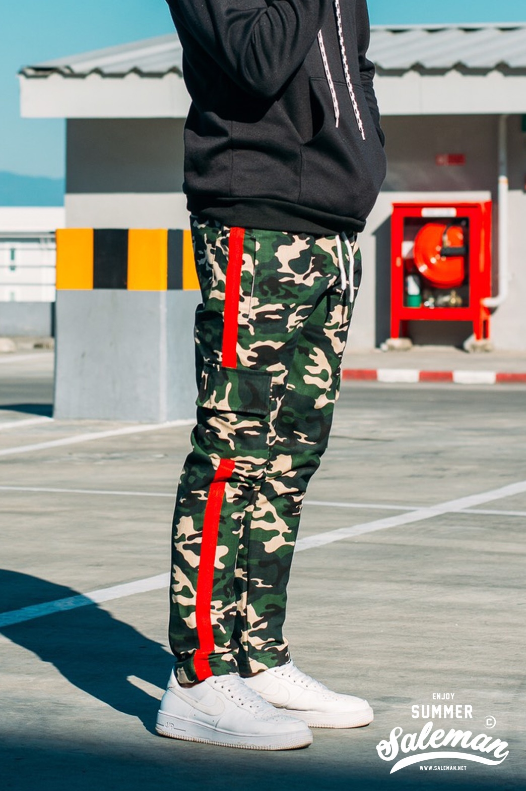 กางเกง Jogger ขาจั๊ม พรีเมี่ยม ผ้า วอร์ม รหัส WT 680 R สีทหารเขียว แถบแดง