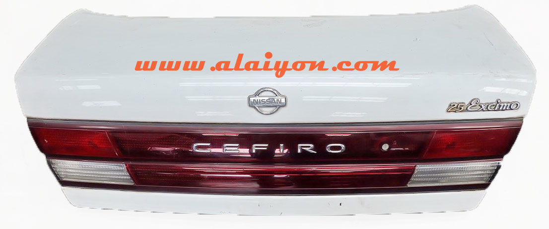 ฝาท้าย NISSAN CEFIRO A32