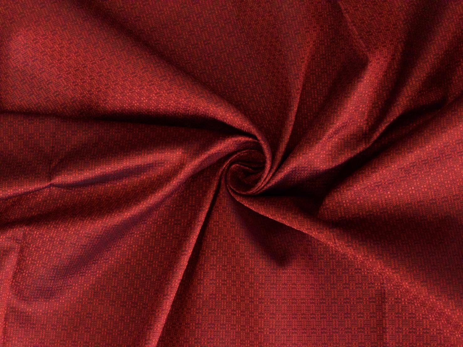 ผ้าไหมยกดอก ลายราชวัตร สีพื้น ไหมแท้ สีแดงสด (ราคาต่อหลา) รหัส B6-119-1388HY2