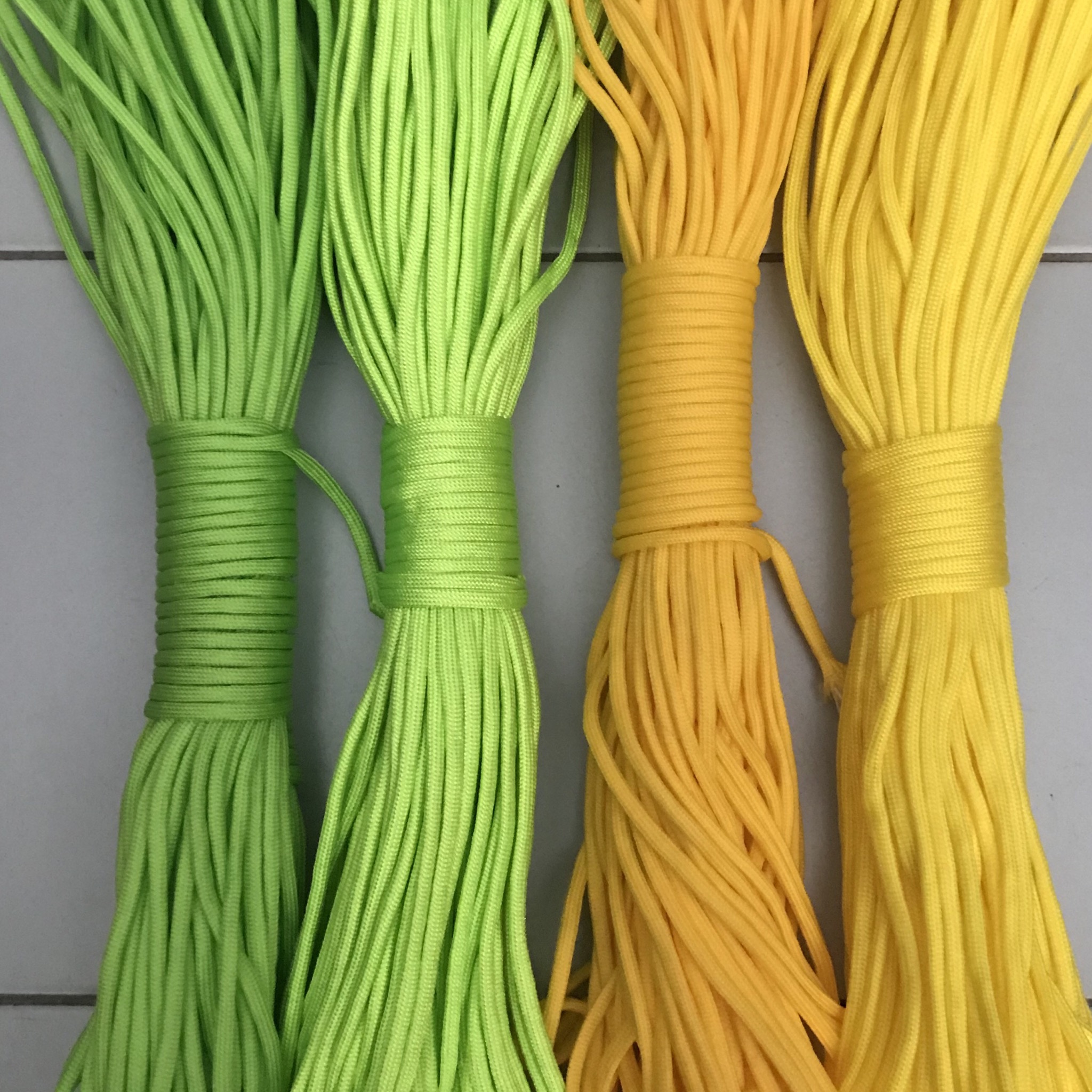 เชือก paracord 550 : solid colors ( 4mm. )